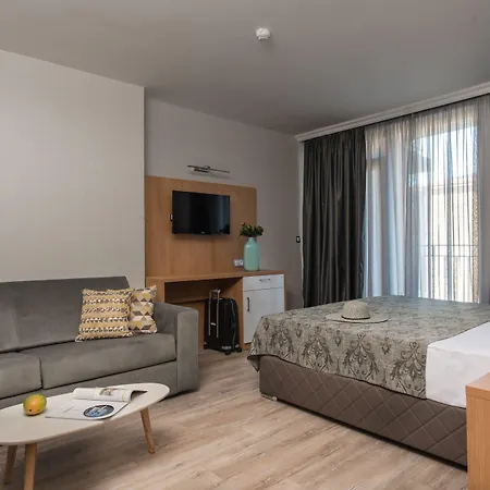 Tia Maria Is Situated In The Southern Part Of The Sunny 3* Sluneční pobřeží