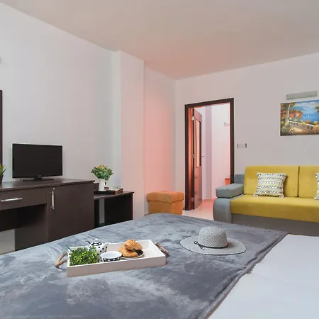 Tia Maria Is Situated In The Southern Part Of The Sunny بيت ضيافة 3*