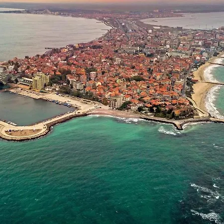 Πανσιόν Tia Maria Is Situated In The Southern Part Of The Sunny